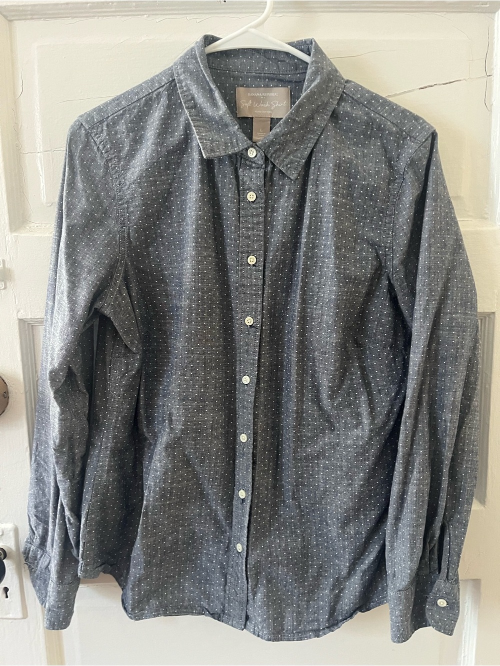 Banana Republic Soft Wash Shirt — chambray with white dots, women’s L